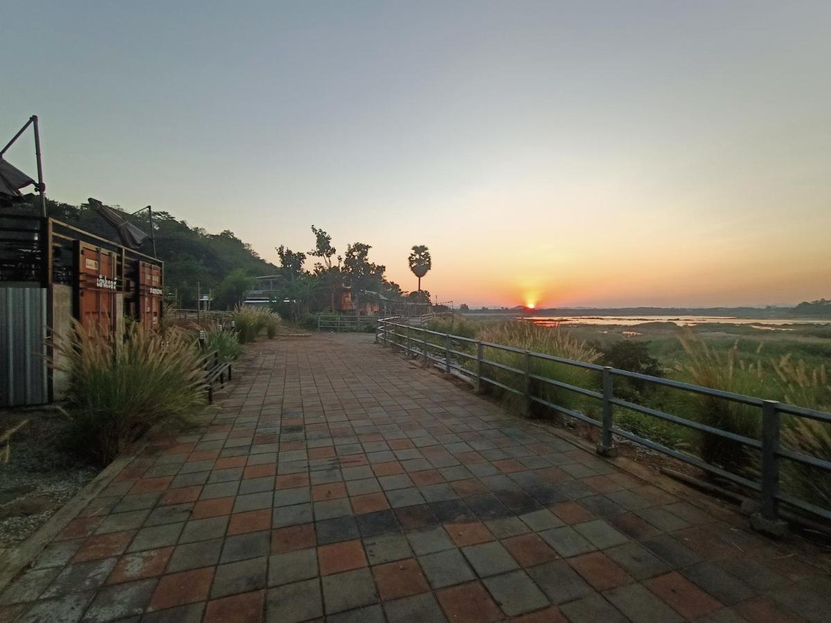 Inbox Living Rimkhong Otel Chiang Khan Dış mekan fotoğraf